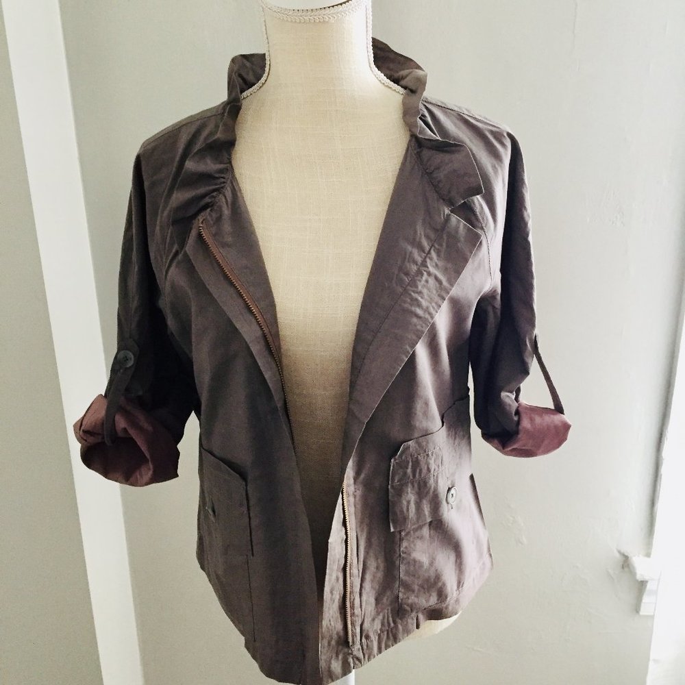 Ann Taylor Loft 3/4 sleeve ruffle neck lightweight spring jacket size small